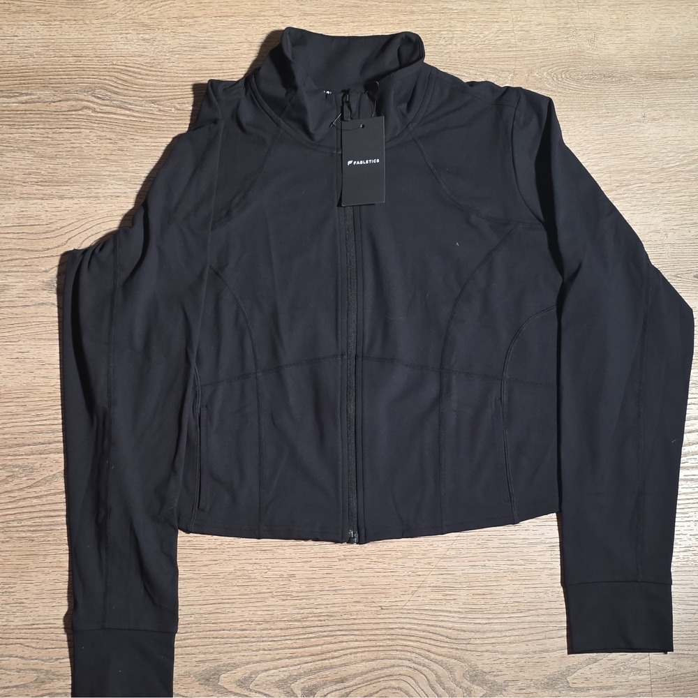 Fabletics Women's Black 2X Cropped Full Zip Track Jacket Knit Polyester